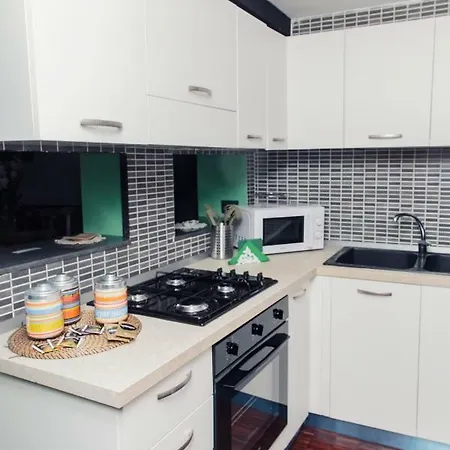 Palazzo Carafa Della Spina - Maison De Charme Appartamento Napoli